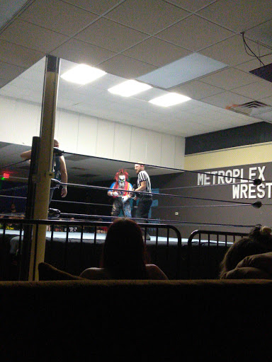 Haunted House «Moxley Manor Haunted House», reviews and photos, 510 Harwood Rd, Bedford, TX 76021, USA