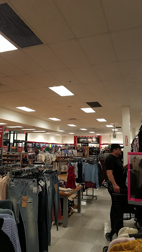 Department Store «T.J. Maxx», reviews and photos, 12387 Limonite Ave, Mira Loma, CA 91752, USA