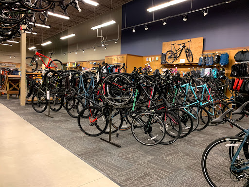 Camping Store «REI», reviews and photos, 1165 Perimeter Center W #200, Atlanta, GA 30338, USA