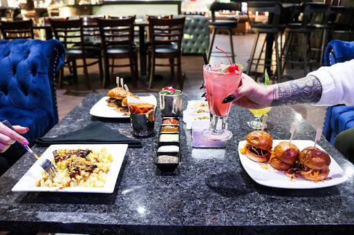 Sports Bar «House of Music & Entertainment», reviews and photos, 1227 N Rand Rd, Arlington Heights, IL 60004, USA