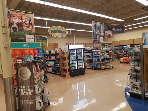 Pet Supply Store «Petco Animal Supplies», reviews and photos, 11111 San Jose Blvd #57, Jacksonville, FL 32223, USA