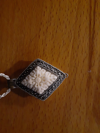 Jeweler «Touch of Silver Gold & Old», reviews and photos, 87 E Main St, Nashville, IN 47448, USA