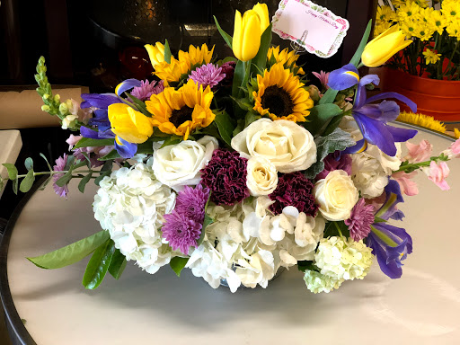 Florist «Illusion Florist & Events», reviews and photos, 12231 SE Stark St, Portland, OR 97233, USA