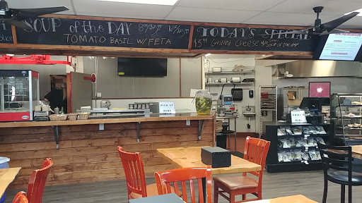 Grocery Store «Idyllwild Village Market, Deli & Pizzeria», reviews and photos, 26000 CA-243, Idyllwild, CA 92549, USA