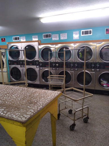 Laundromat «24 Hour Coin Laundry», reviews and photos, 611 James Lee Rd, Fort Walton Beach, FL 32547, USA