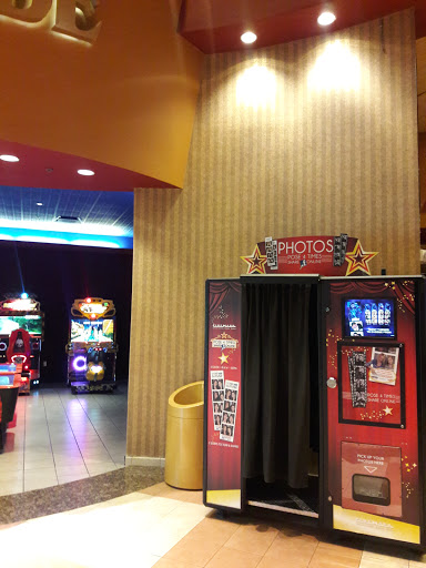 Movie Theater «Cinemark Military Circle Mall», reviews and photos, 880 N Military Hwy, Norfolk, VA 23502, USA