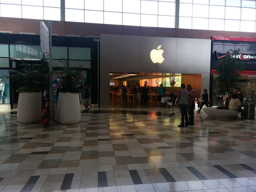 Computer Store «Apple Brandon», reviews and photos, 459 Brandon Town Center Dr, Brandon, FL 33511, USA