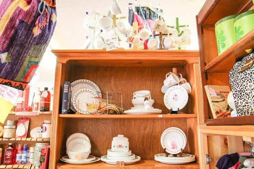 Antique Store «Too Much Stuff Quality Second Hand Treasures», reviews and photos, 1151 Grass Valley Hwy, Auburn, CA 95603, USA