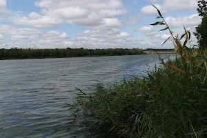 Tashlytske Reservoir image