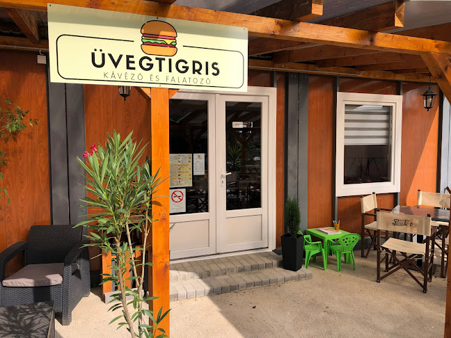 Üvegtigris Kávézó és Falatozó - Étterem