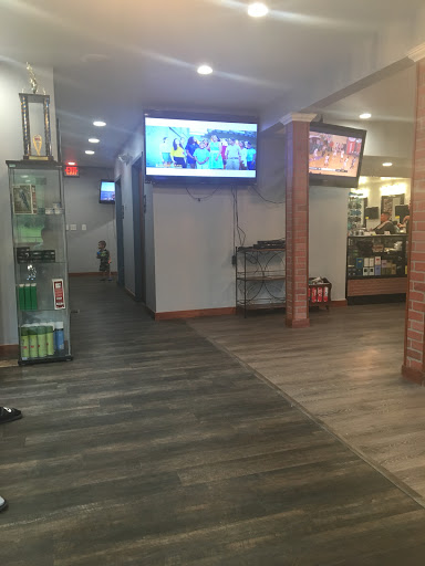 Barber Shop «Cut City Barbershop and Salon», reviews and photos, 10 Hayestown Ave, Danbury, CT 06811, USA