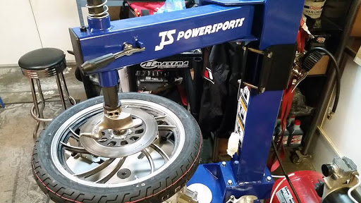 Snowmobile Dealer «JS Powersports LLC», reviews and photos, 823 Rockford Rd SW, Cedar Rapids, IA 52404, USA