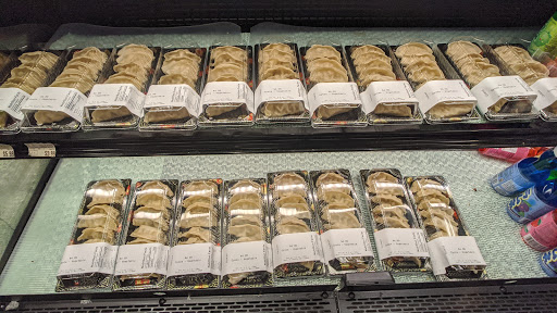 Grocery Store «Metro Market», reviews and photos, 1123 N Van Buren St, Milwaukee, WI 53202, USA