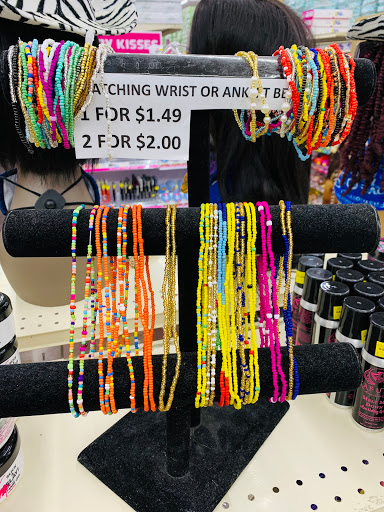 Beauty Supply Store «US Hair & Beauty Supply & Wig», reviews and photos, 3670 E Main St, Columbus, OH 43213, USA