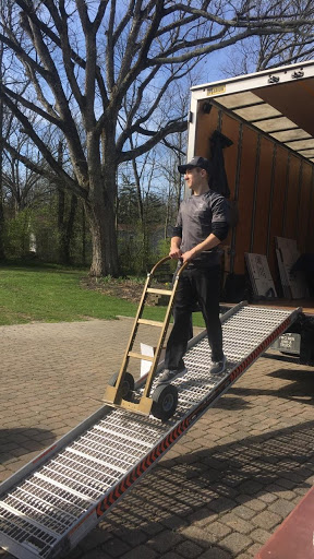 Moving and Storage Service «Two Men and a Truck», reviews and photos, 11445 Rockfield Ct, Sharonville, OH 45241, USA