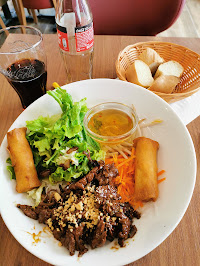 Plats et boissons du Restaurant de cuisine fusion asiatique L'Echevin ( Bobun ) à Paris - n°1