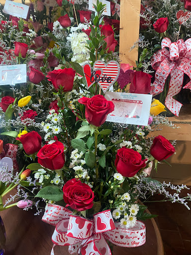 Florist «Evans Florist», reviews and photos, 410 1st Ave E, Oneonta, AL 35121, USA