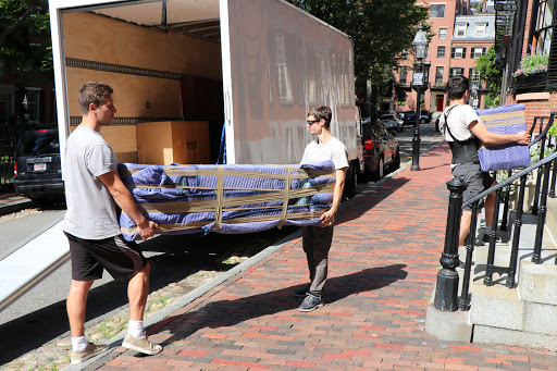 Born to Move [Movers from Boston to New York]]