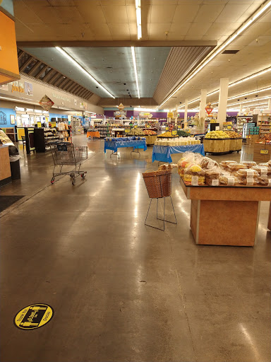 Shopping Mall «Desert Sky Mall», reviews and photos, 7611 W Thomas Rd, Phoenix, AZ 85033, USA