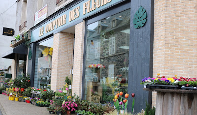 LE COMPTOIR DES FLEURS à Saignes