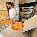 Photo n°5 de l'avis de Eran. fait le 20/05/2023 à 13:34 sur le  Pizza al Volo à Venice