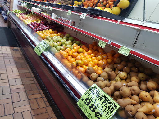 Grocery Store «Supermercado La Chiquita», reviews and photos, 651 Ashland Ave, Aurora, IL 60505, USA