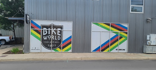 Bicycle Store «Bike World at Pearl Brewery», reviews and photos, 300 E Grayson St, San Antonio, TX 78215, USA
