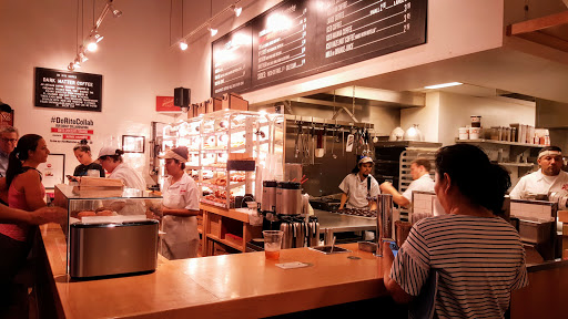 Donut Shop «Do-Rite Donuts & Chicken», reviews and photos, 233 E Erie St, Chicago, IL 60611, USA