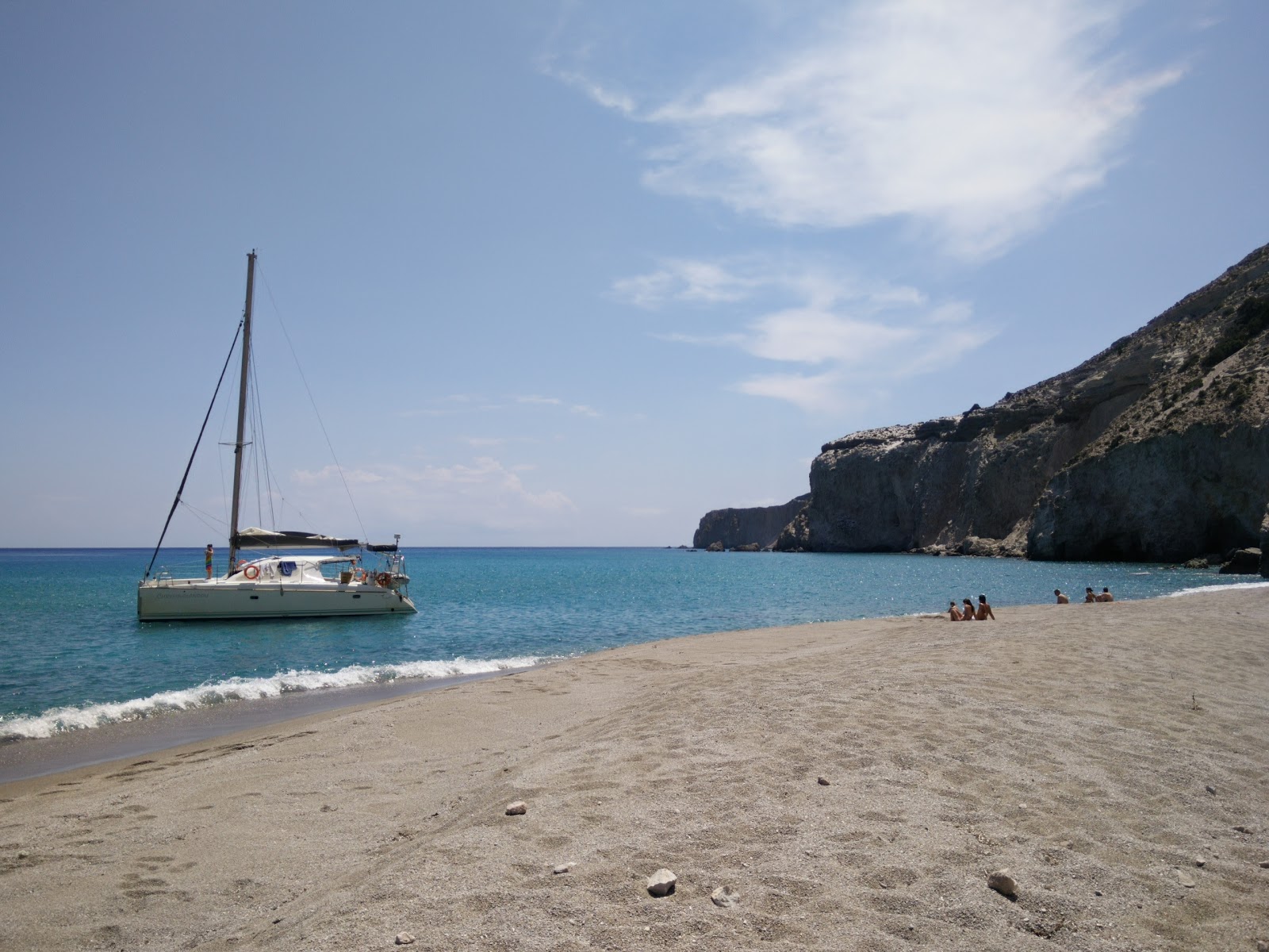 Kalamos Plajı'in fotoğrafı turkuaz saf su yüzey ile