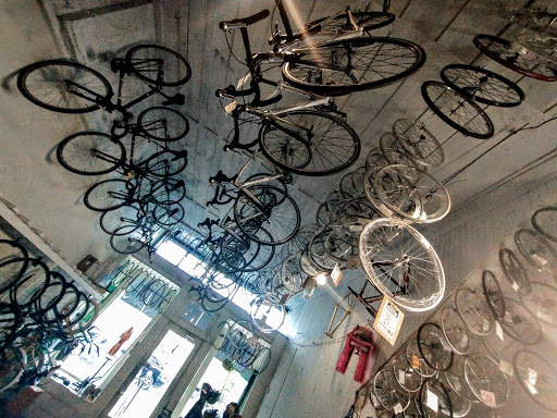 Bicycle Repair Shop «Bike Couriers Bike Shop», reviews and photos, 107 W Market St, Louisville, KY 40202, USA