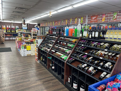 Liquor Store «Liquor Zone», reviews and photos, 3310 W Broadway, Louisville, KY 40211, USA