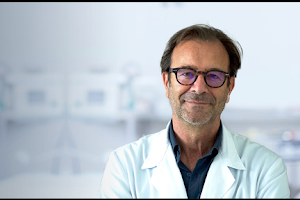 Dr. Alejandro Fernández Larrañaga - Urólogos en Ourense image