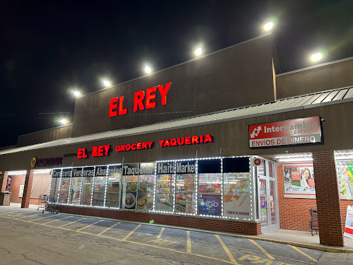 Grocery Store «El Gigante Grocery Store», reviews and photos, 2720 W 71st St, Indianapolis, IN 46268, USA