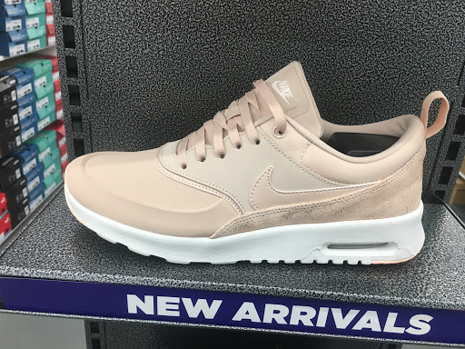 Shoe Store «WSS», reviews and photos, 2520 S Bristol St, Santa Ana, CA 92704, USA