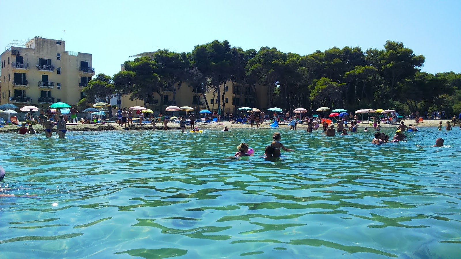 Foto von Lido Torre beach mit kleine bucht