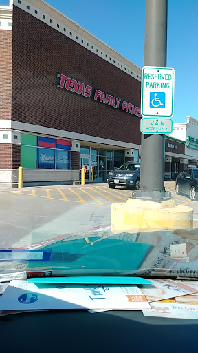 Gym «Texas Family Fitness - West Plano», reviews and photos, 6205 Coit Rd #205, Plano, TX 75025, USA