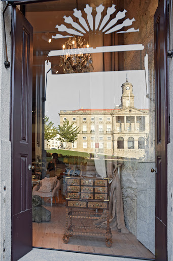 Handicraft stores Oporto