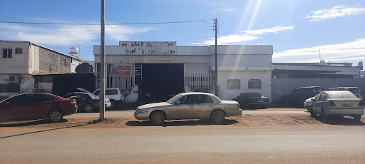 معرض المزيني للسيارات 