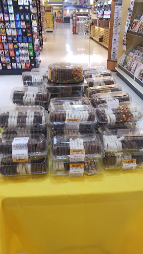 Grocery Store «Peapod by GIANT Food Stores», reviews and photos, 10 E Ridge Pike, Conshohocken, PA 19428, USA