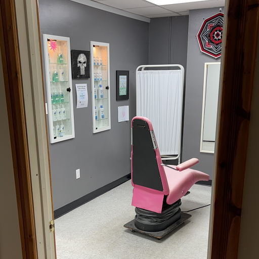 Tattoo Shop «Skin Gallery-Tattoos», reviews and photos, 37292 US-18, Prairie du Chien, WI 53821, USA