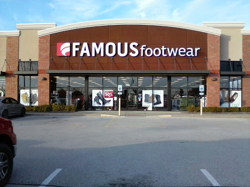 Famous Footwear, 3356 Green Mt Crossing Dr, Shiloh, IL 62269, USA, 