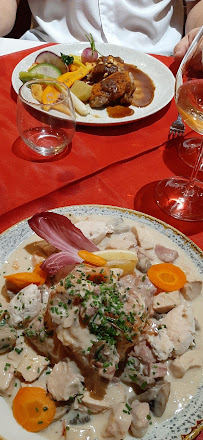 Blanquette de veau du Restaurant français Aux Berges de la Moder à Schweighouse-sur-Moder - n°2
