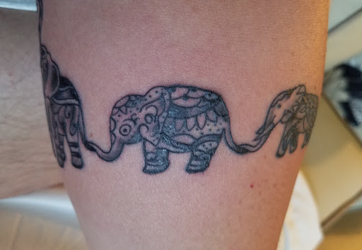 Tattoo Shop «Hold Fast Tattoo and Body Piercing», reviews and photos, 5153 S Ridgewood Ave, Port Orange, FL 32127, USA