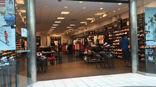 Shopping Mall «West Oaks Mall», reviews and photos, 9401 W Colonial Dr, Ocoee, FL 34761, USA