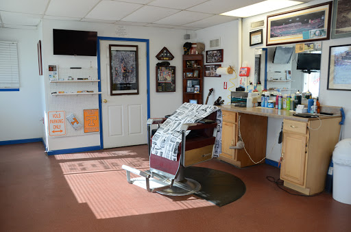 Barber Shop «Crossroads Barber Shop», reviews and photos, 5436 Hwy 41A, Joelton, TN 37080, USA