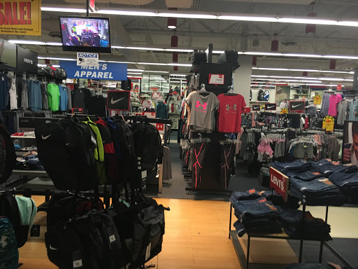 Shopping Mall «New Towne Mall», reviews and photos, 400 Mill Ave SE C8, New Philadelphia, OH 44663, USA