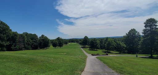 Golf Course «Woods Golf Course», reviews and photos, 5 Clubhouse Ridge, Hedgesville, WV 25427, USA