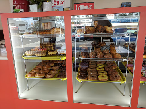 Donut Shop «Donut Place», reviews and photos, 5476 Del Amo Blvd, Long Beach, CA 90808, USA