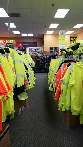 Clothing Store «G&L Clothing», reviews and photos, 1801 Ingersoll Ave, Des Moines, IA 50309, USA