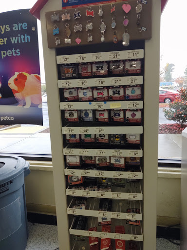Pet Supply Store «Petco Animal Supplies», reviews and photos, 1878 Arden Way, Sacramento, CA 95815, USA
